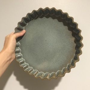 Vintage Treasure Craft stoneware pie pan EUC